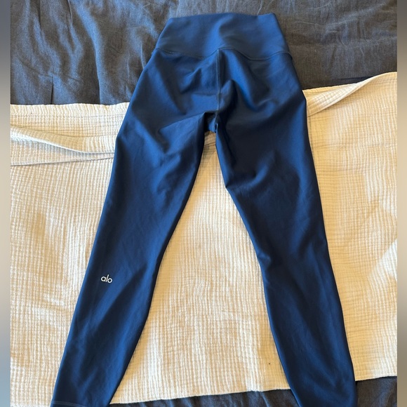 Alo Navy 7/8 Leggings - Picture 7 of 8